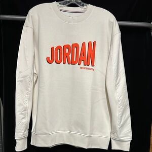 Jordan Flight MVP Wheaties Crew Neck Sweater in Creamy White
DV7588-030